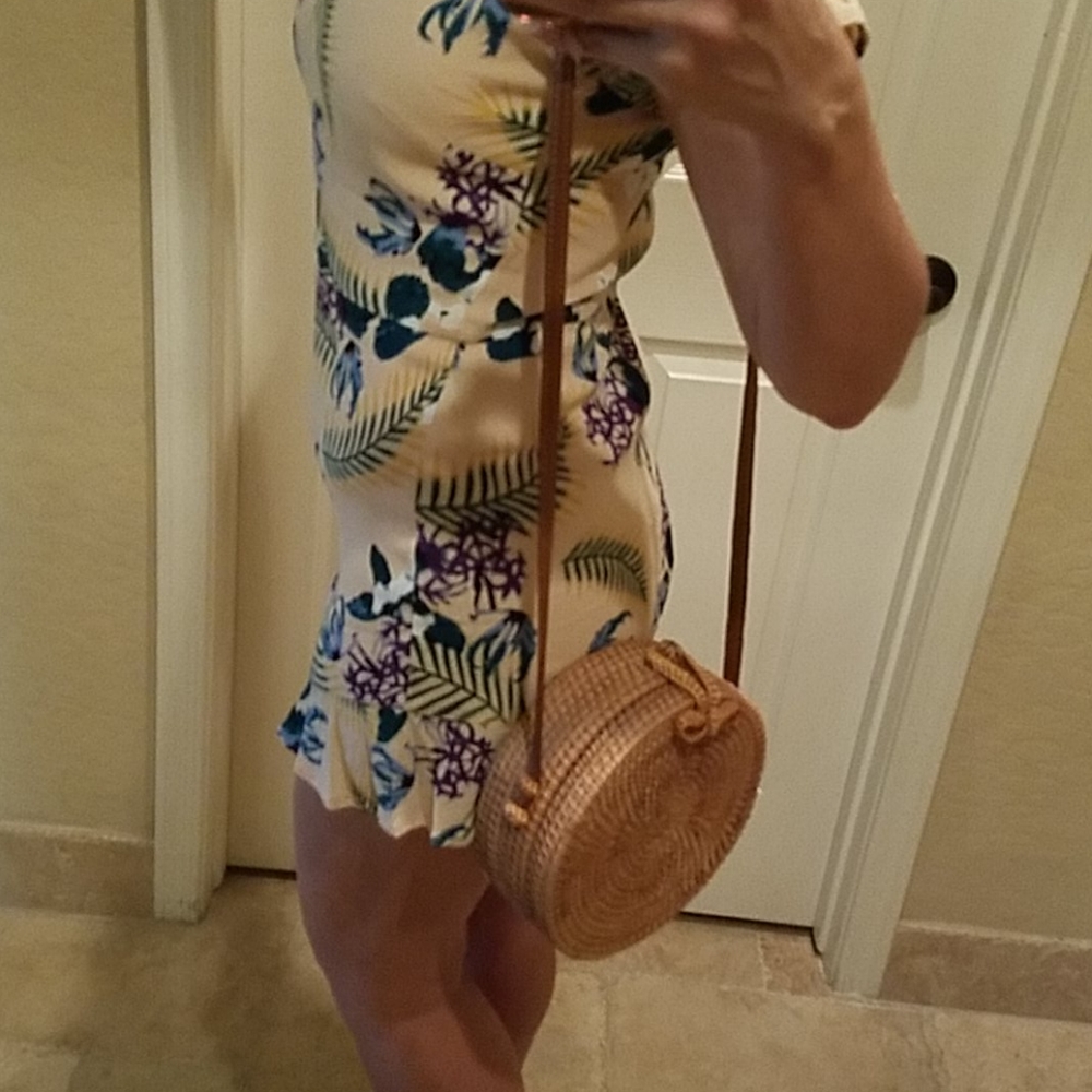 Circle Straw Beach Handwoven Rattan Crossbody Bag - Picture 8 of 8